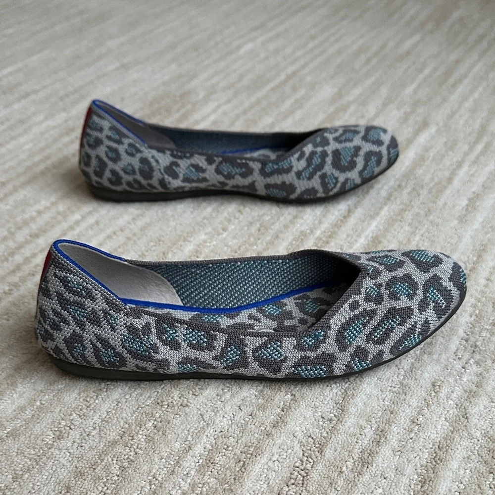 EUC Rothy’s Gray Spotted Leopard Cheetah Round Toe Flats Limited Edition Size 7